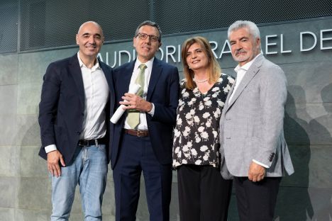 mas-business-recibe-en-la-gala-de-los-premios-alares-2023-el-premio-accesit-en-la-categoria-de-pequena-empresa